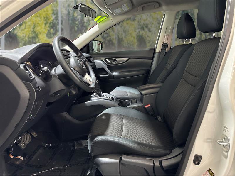 Used 2017 Nissan Rogue S AWD/4WD image 9