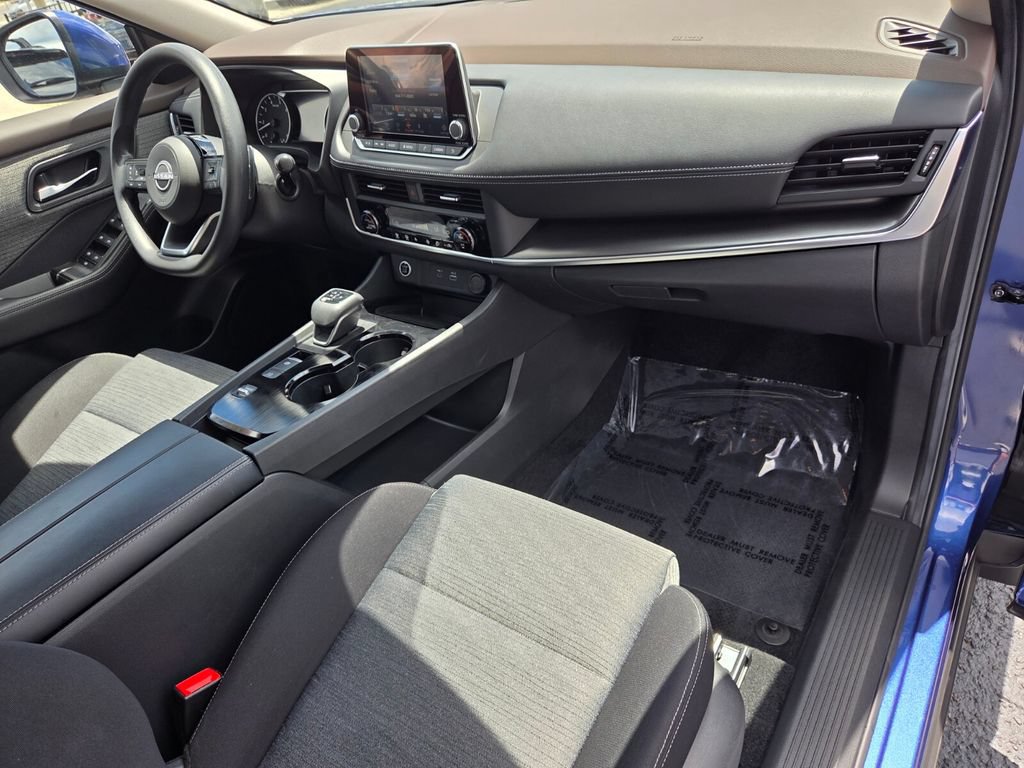 Used 2023 Nissan Rogue SV FWD image 14