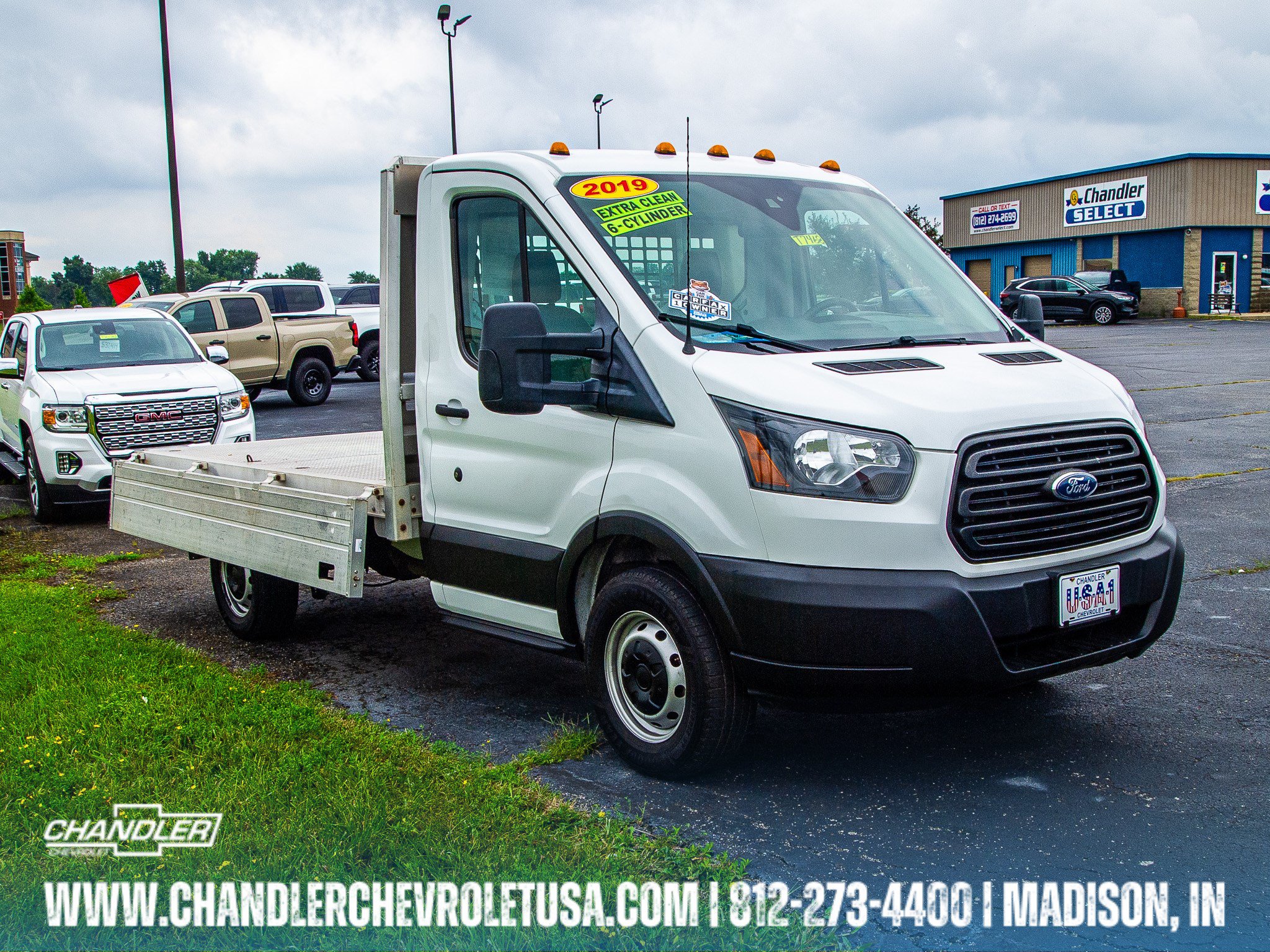 Used 2019 Ford Transit 250 138 RWD image 1