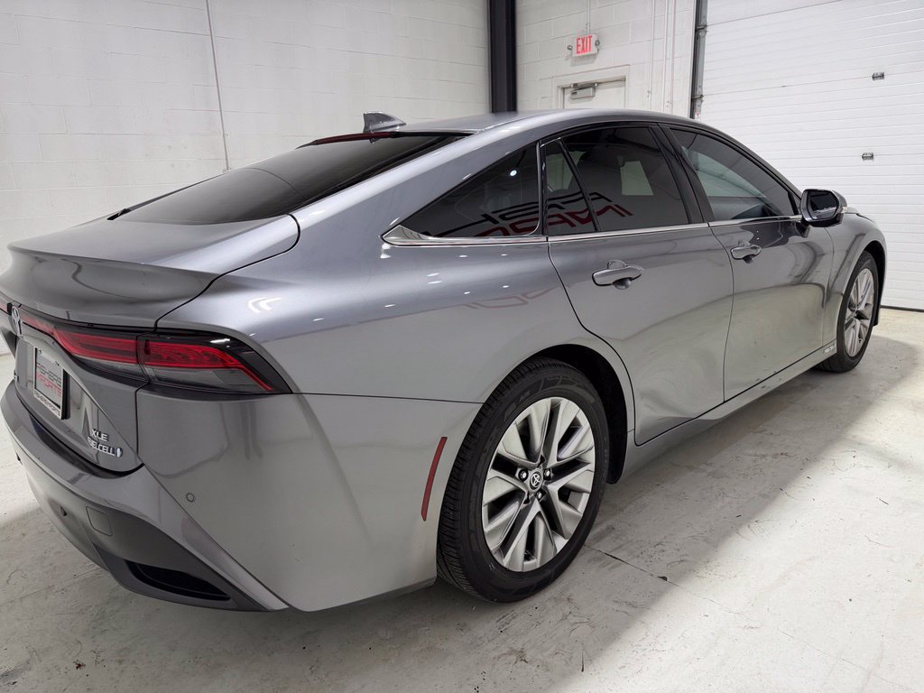 Used 2023 Toyota Mirai w/ Advanced Technology Package RWD image 9