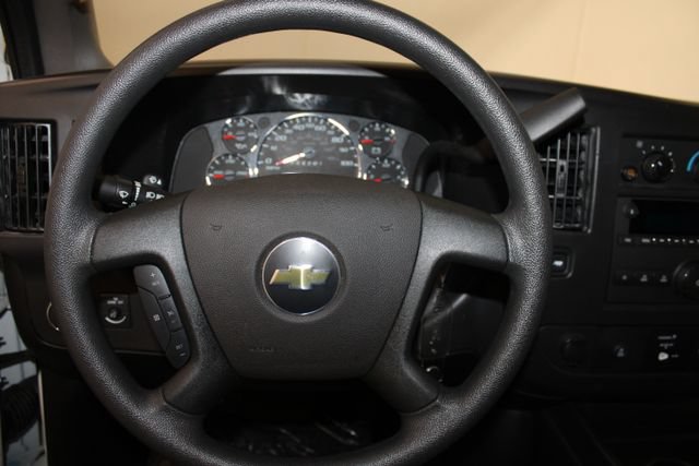 Used 2025 Chevrolet Express 3500 LT w/ LT Preferred Equipment Group RWD image 19