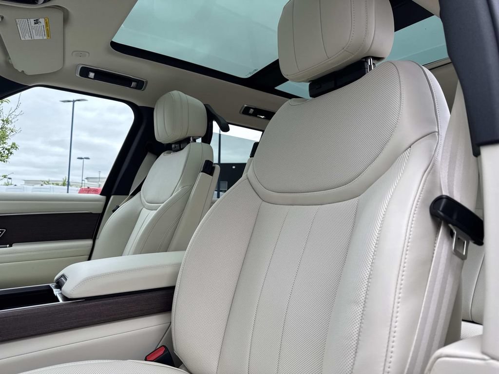 New 2026 Land Rover Range Rover SE AWD/4WD image 22