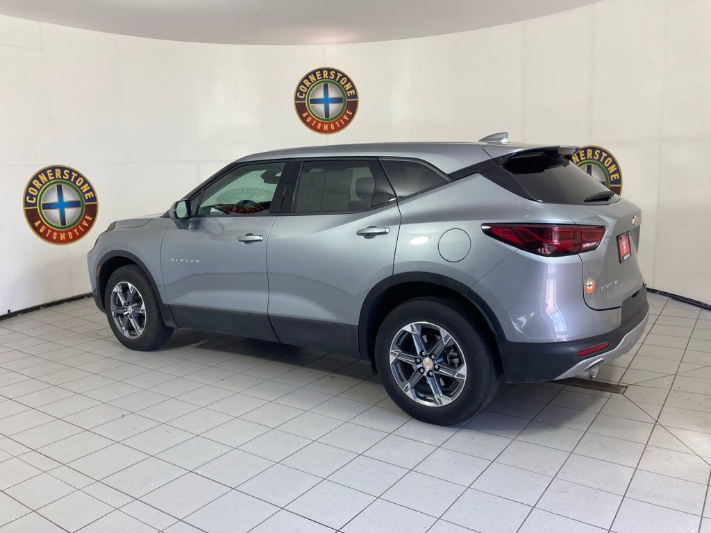 Used 2025 Chevrolet Blazer LT AWD/4WD image 22