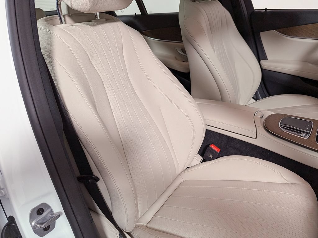 Used 2023 Mercedes-Benz E 350 4MATIC Sedan image 24