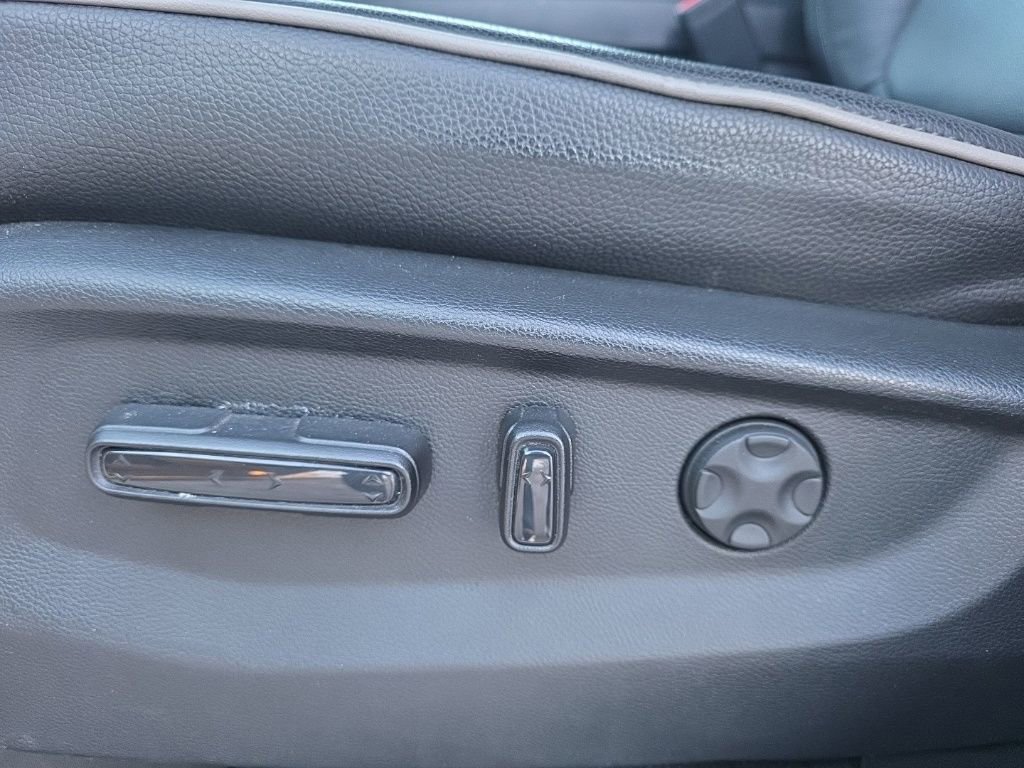 Certified 2025 Honda Odyssey Touring image 11