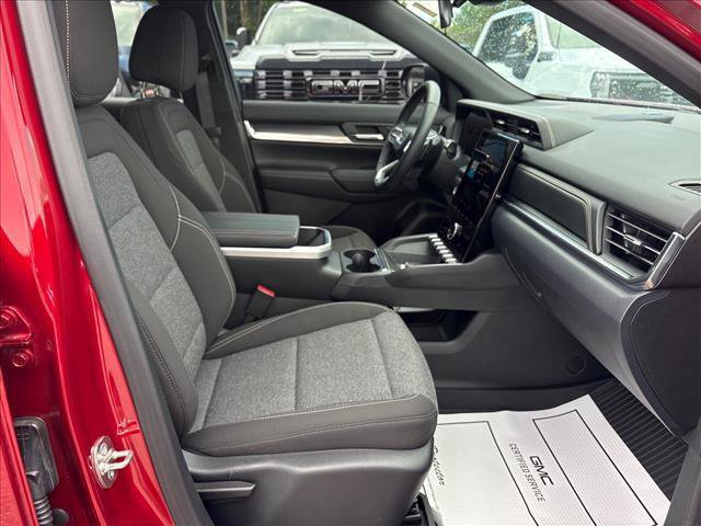 Certified 2026 GMC Terrain Elevation w/ LPO, Floor Liner Package FWD image 7
