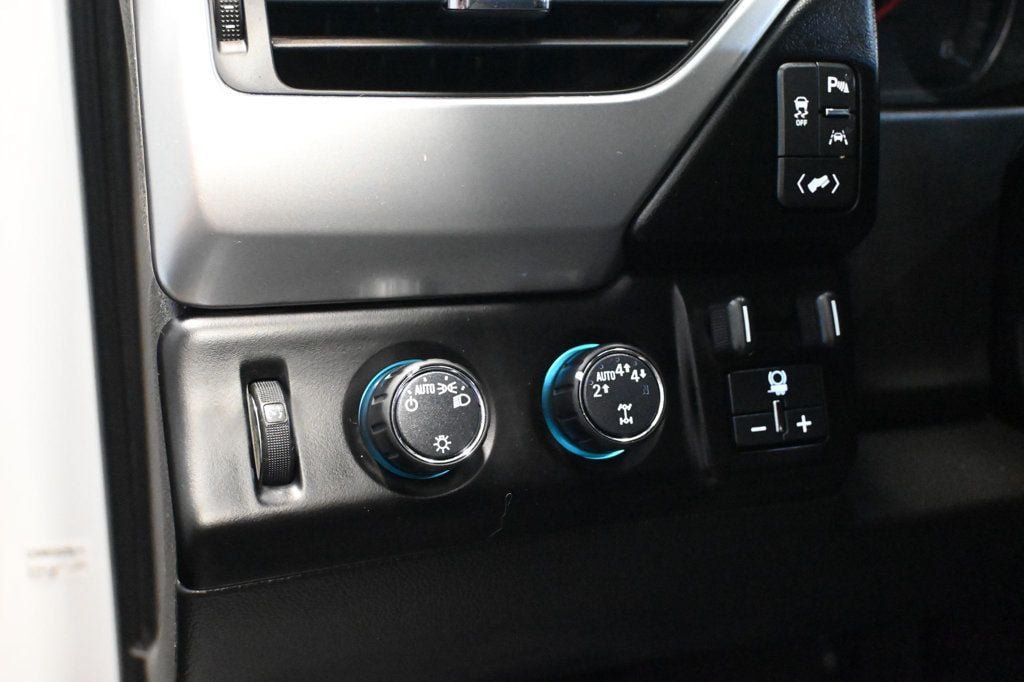 Used 2019 Chevrolet Suburban LS w/ All-Season Package AWD/4WD image 15