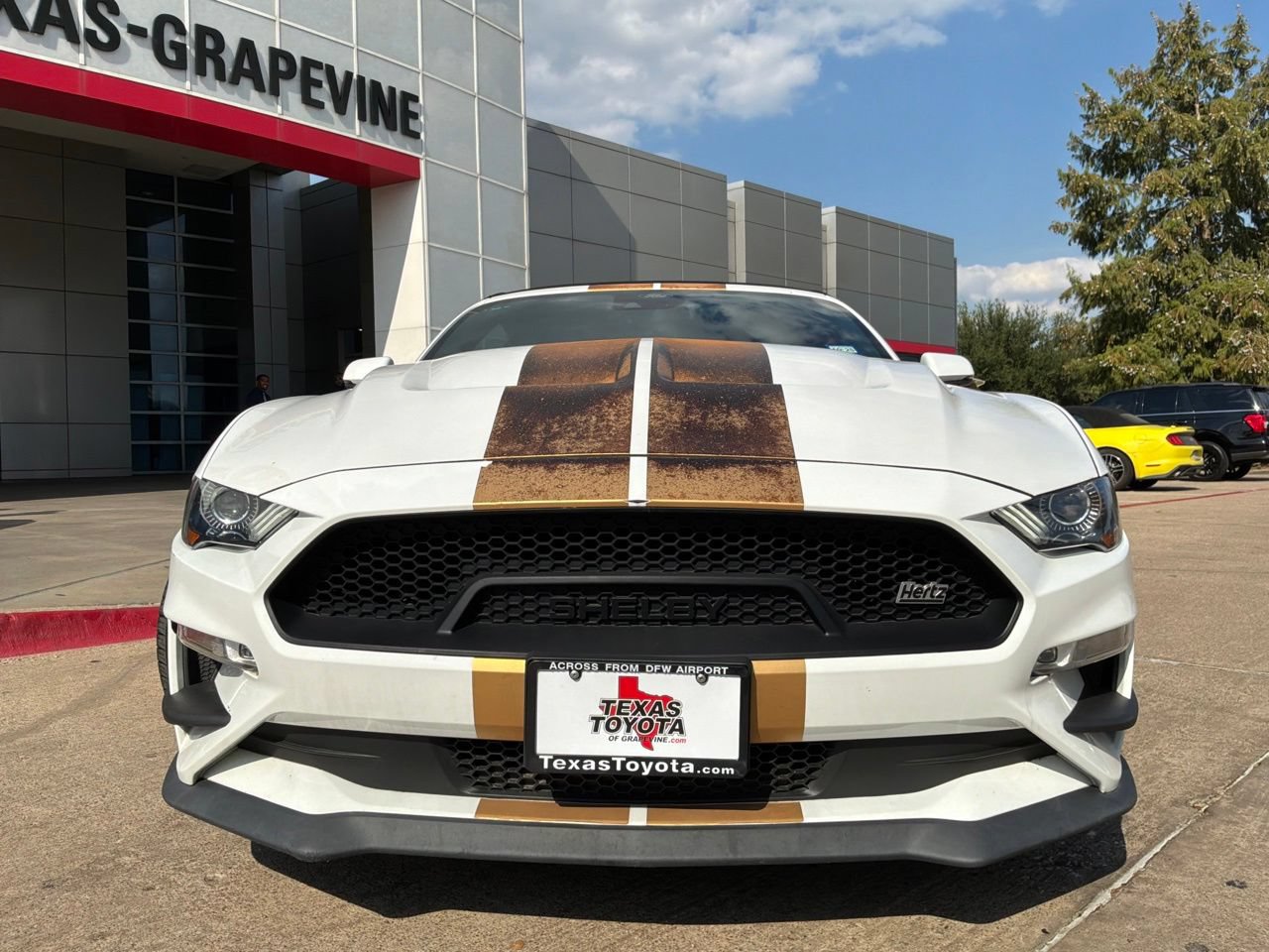 Used 2022 Ford Mustang GT Premium w/ GT Performance Package RWD image 4