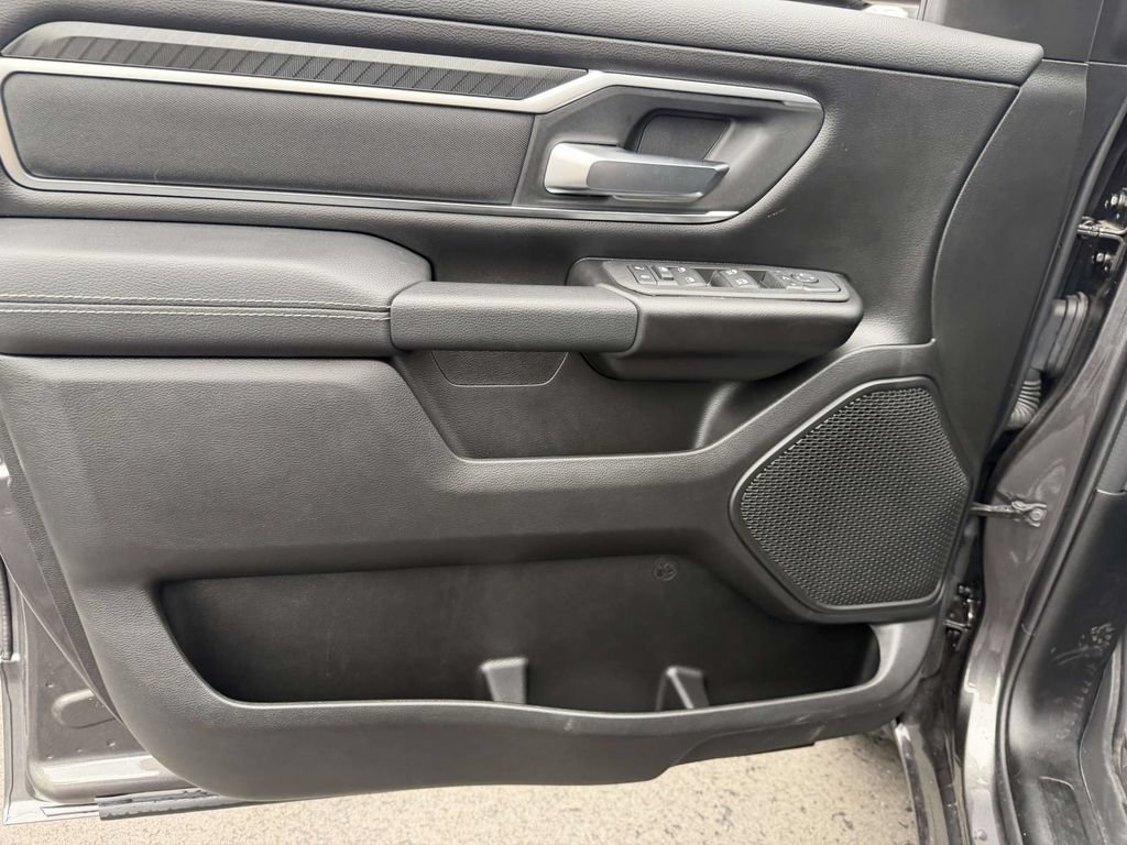 Used 2025 RAM 1500 Big Horn AWD/4WD image 24