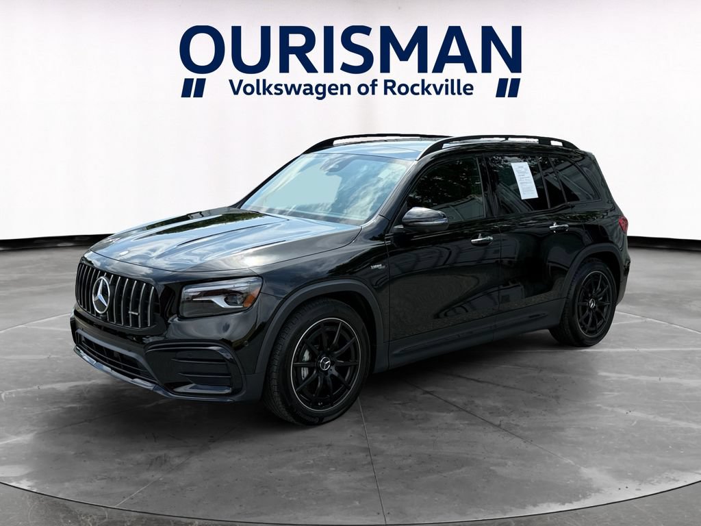 Used 2025 Mercedes-Benz GLB 35 AMG 4MATIC image 2