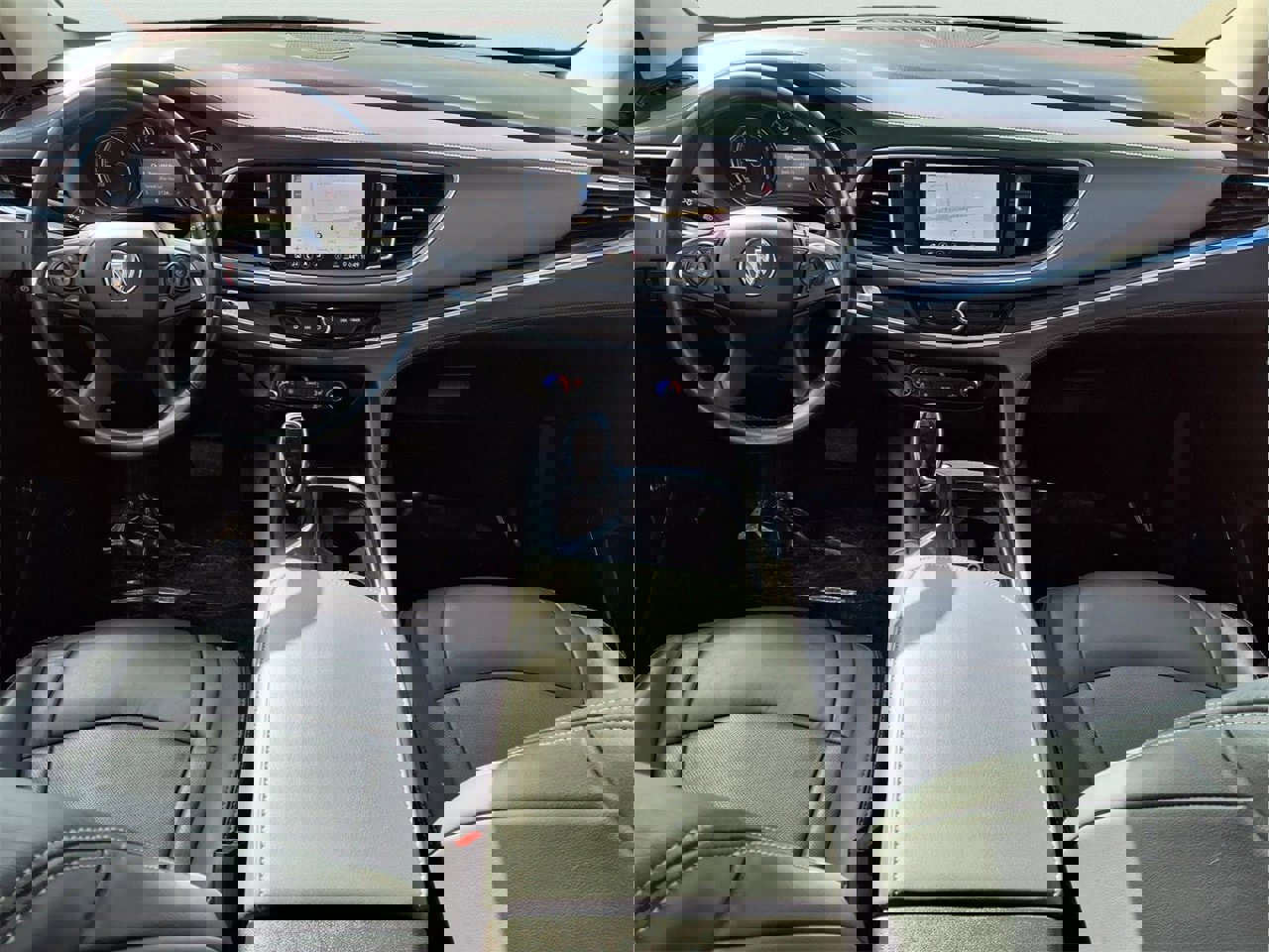 Used 2020 Buick Enclave Premium w/ Sun and Sites Package image 15