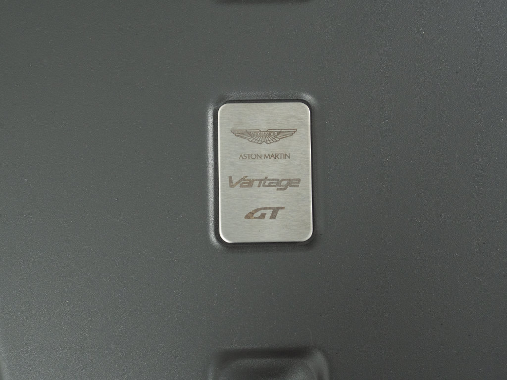 Used 2015 Aston Martin V8 Vantage GT RWD image 43