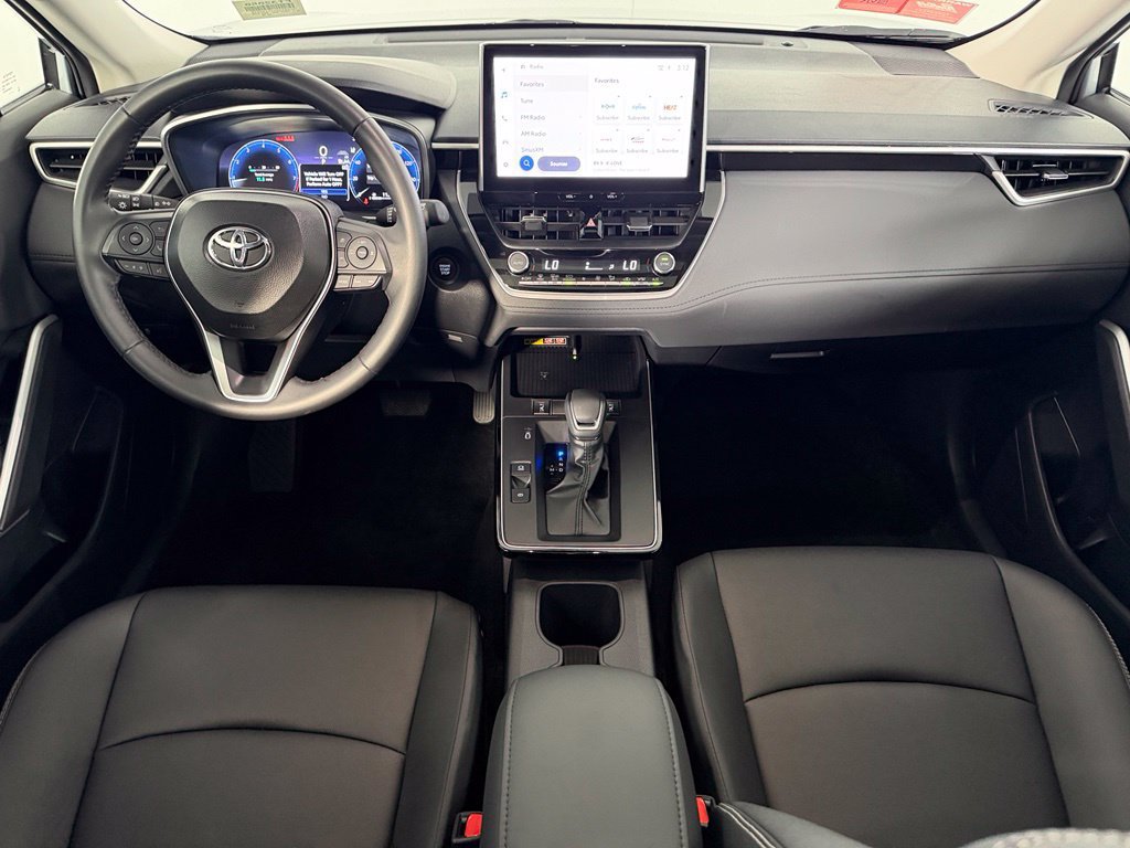 Used 2026 Toyota Corolla Cross XLE w/ Convenience Package FWD image 13