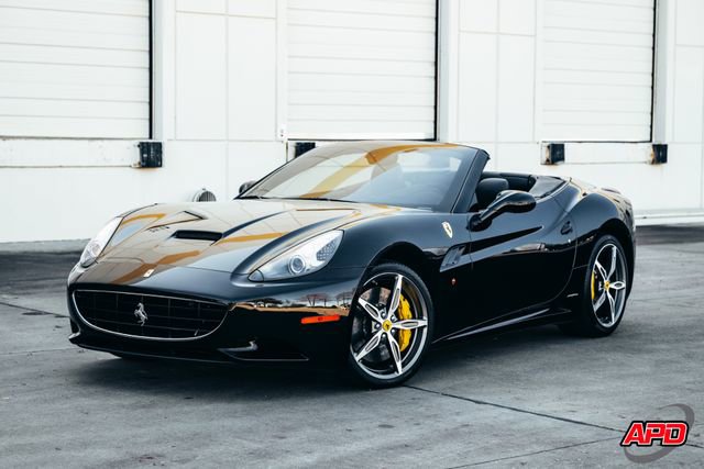 Used 2014 Ferrari California image 7
