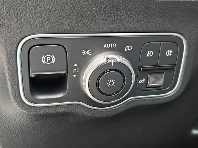 Certified 2025 Mercedes-Benz GLA 250 4MATIC image 21