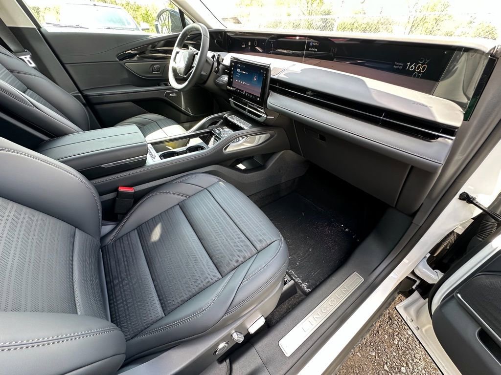 New 2026 Lincoln Nautilus Reserve w/ Jet Appearance Package AWD/4WD image 22