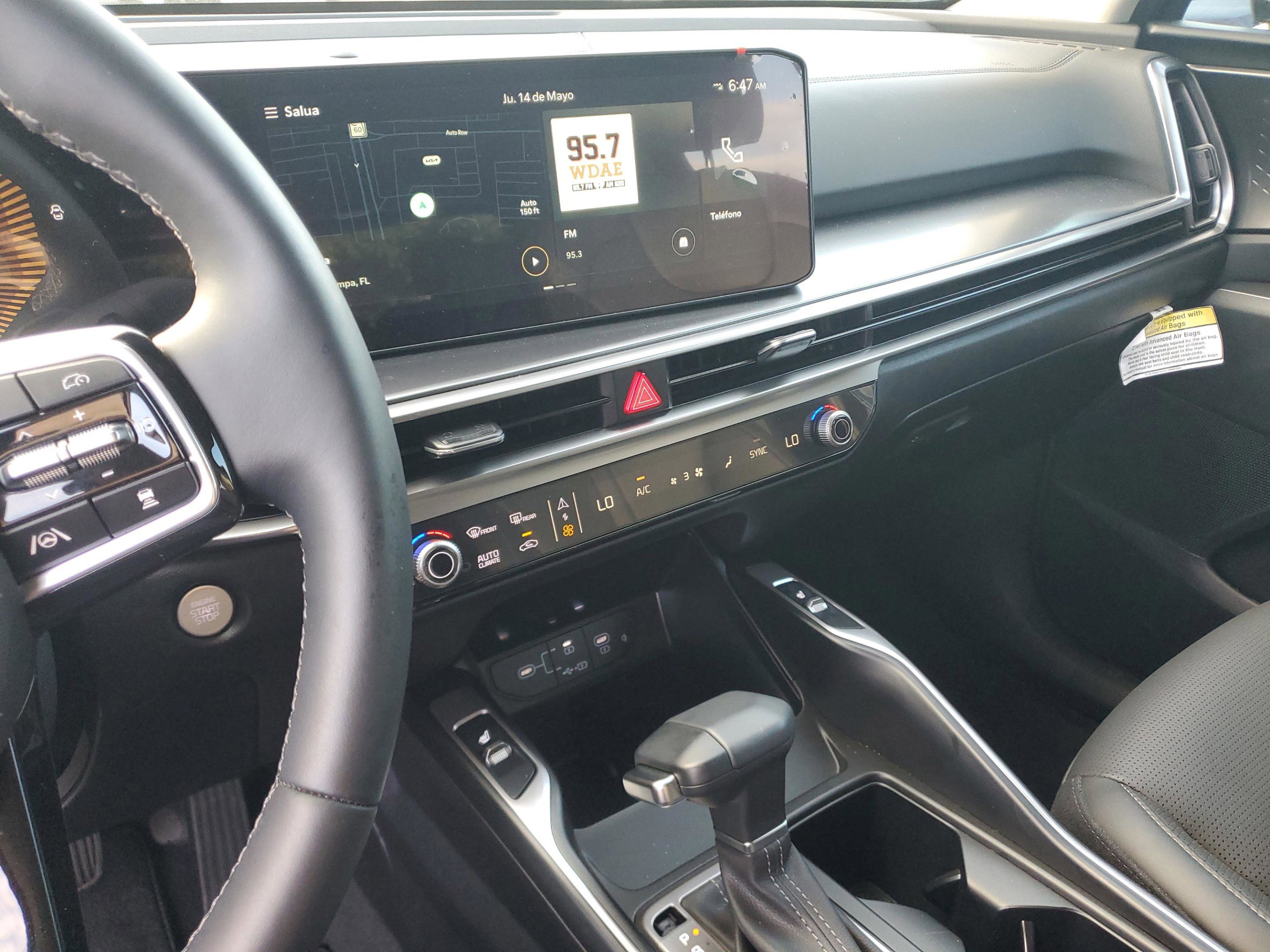 Certified 2025 Kia Sorento EX w/ Panoramic Sunroof Package FWD image 24