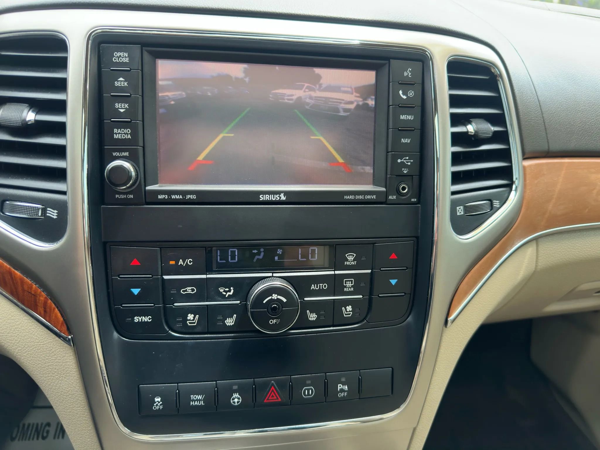 Used 2011 Jeep Grand Cherokee Overland w/ Trailer Tow Group IV image 37