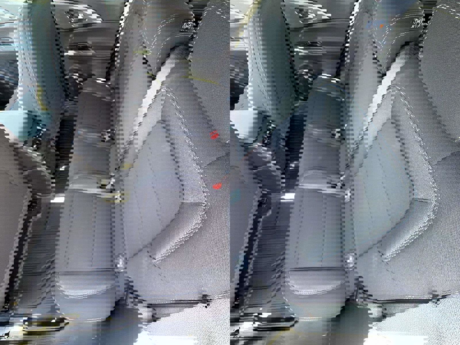 New 2026 Chevrolet Equinox EV LT image 4