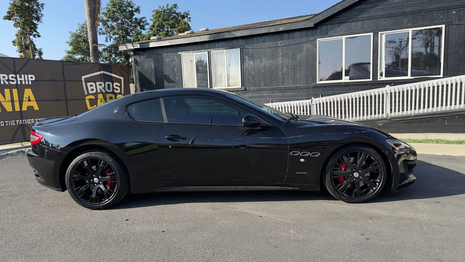 Used 2014 Maserati GranTurismo Sport image 9