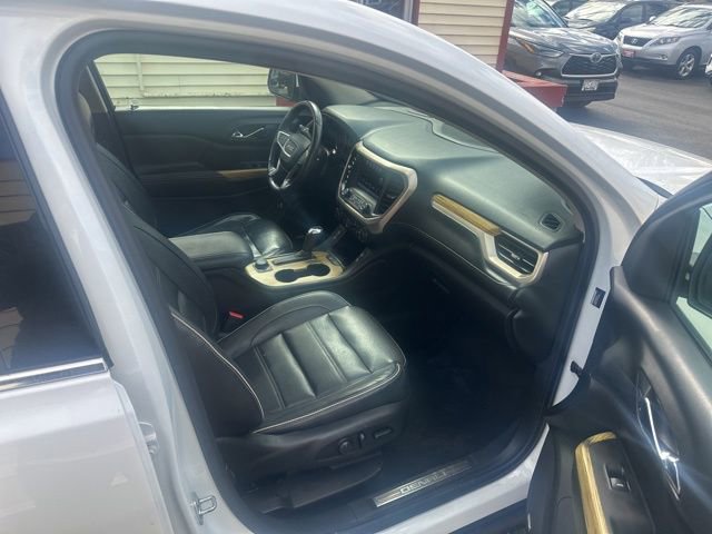 Used 2018 GMC Acadia Denali w/ Technology Package FWD image 21