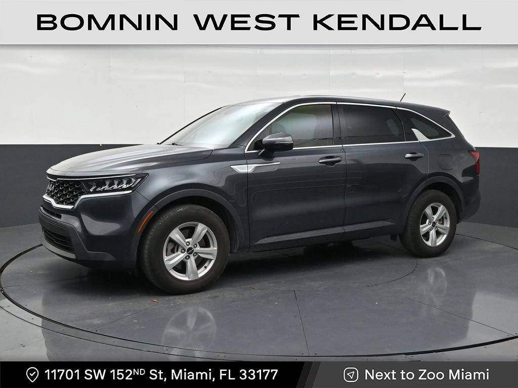 Used 2023 Kia Sorento LX FWD image 1