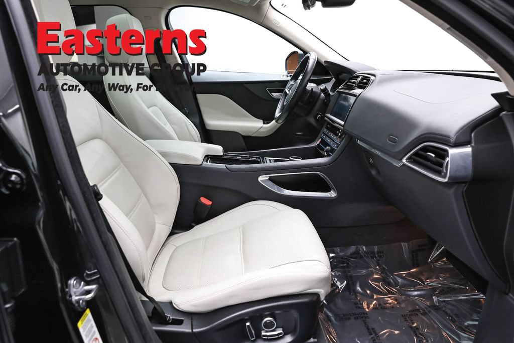 Used 2020 Jaguar F-PACE Prestige AWD/4WD image 28