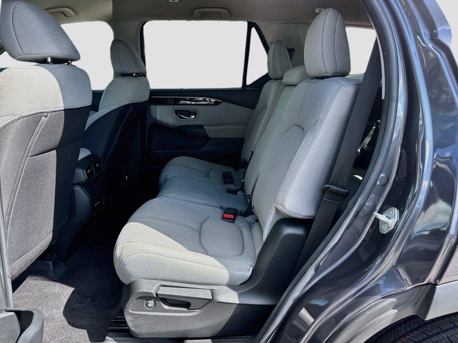 Certified 2023 Honda Pilot LX image 26