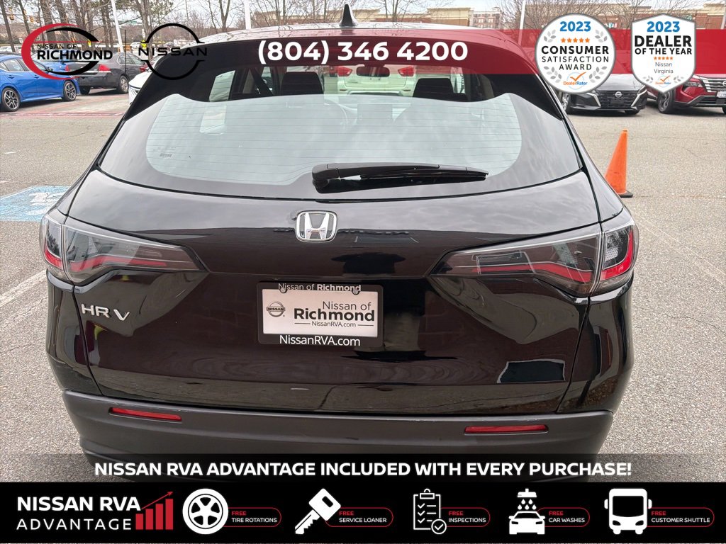 Used 2025 Honda HR-V LX image 9