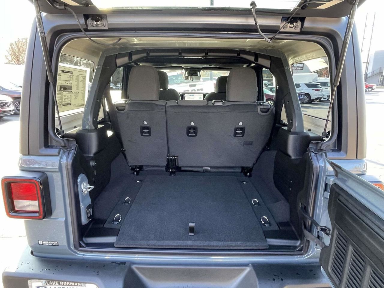 New 2026 Jeep Wrangler Unlimited Sport S image 43