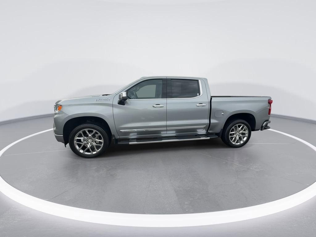 Used 2025 Chevrolet Silverado 1500 High Country w/ High Country Premium Package AWD/4WD image 5