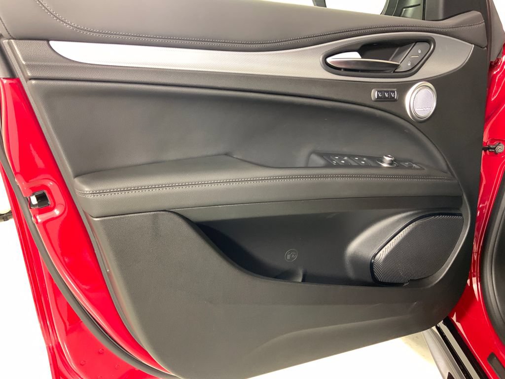 New 2026 Alfa Romeo Stelvio Sprint AWD/4WD image 18