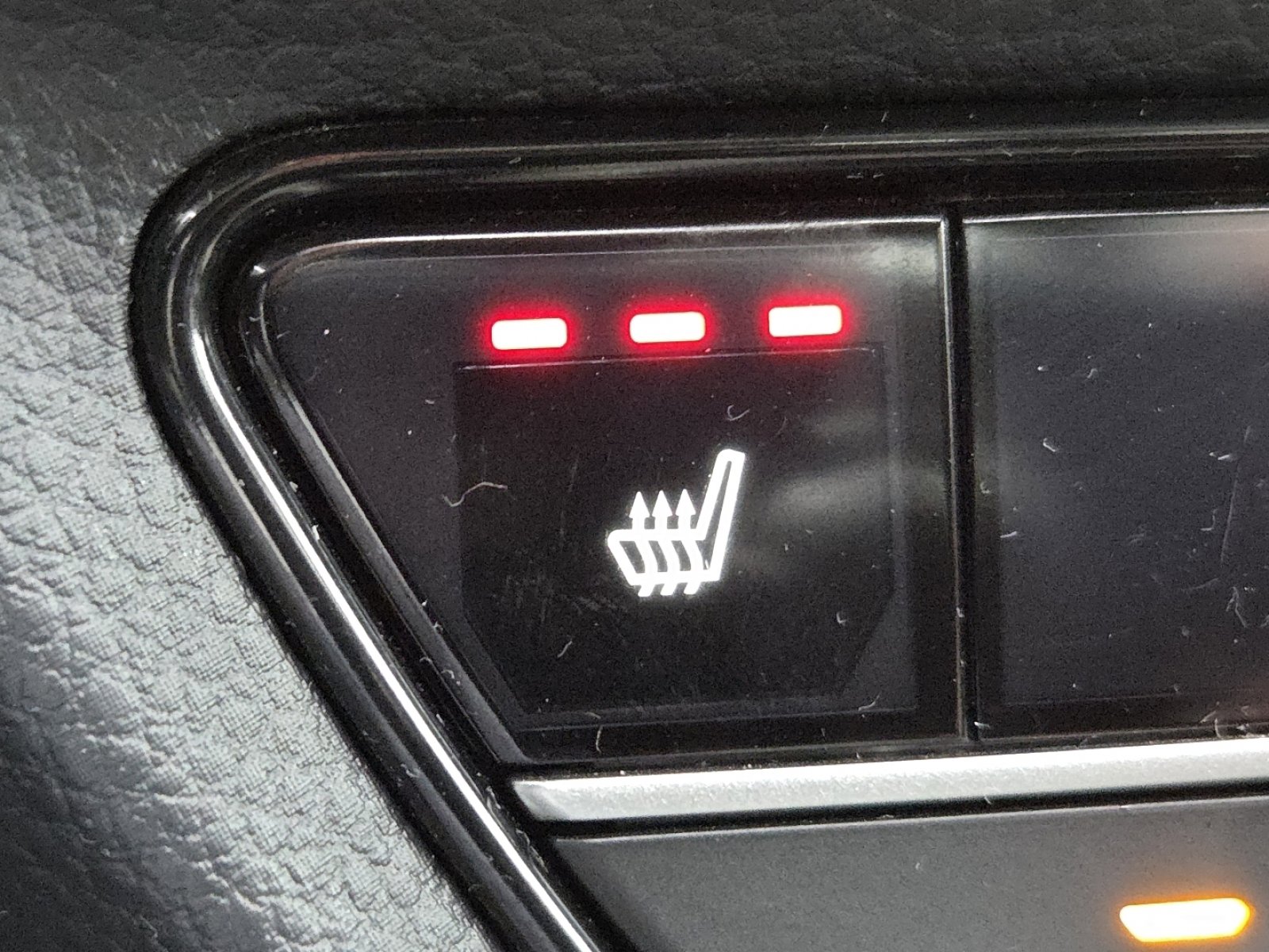 Certified 2024 Honda HR-V EX-L image 6