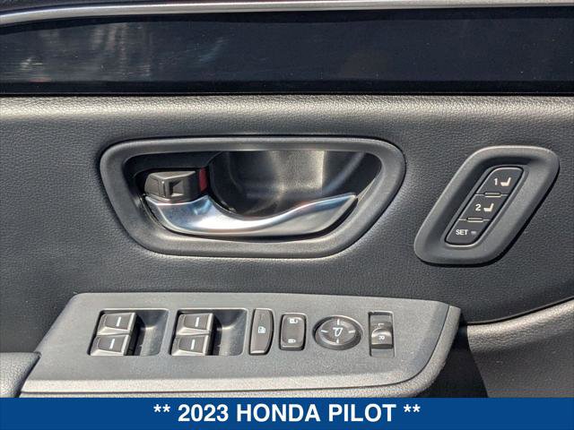 Used 2023 Honda Pilot EX-L image 11