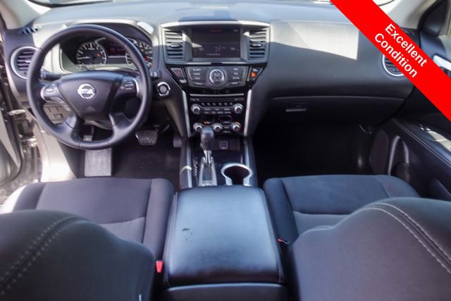 Used 2018 Nissan Pathfinder SV w/ Cargo Package AWD/4WD image 4