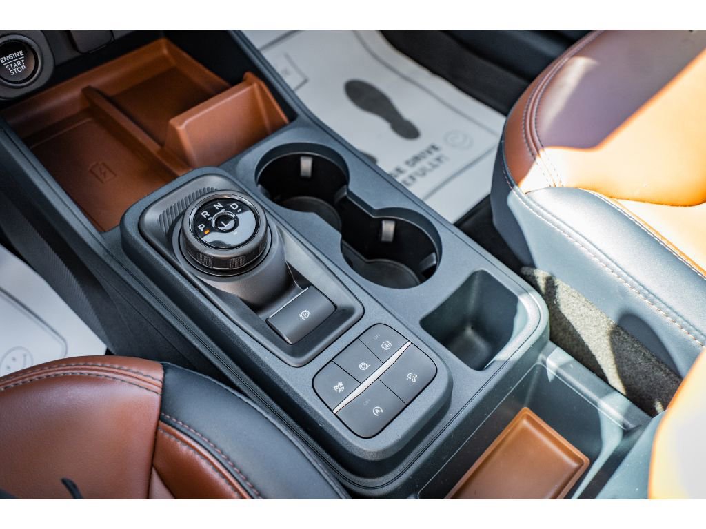 Used 2023 Ford Maverick Lariat w/ Lariat Luxury Package image 18