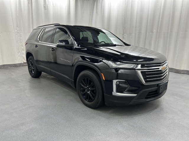 Used 2023 Chevrolet Traverse LT