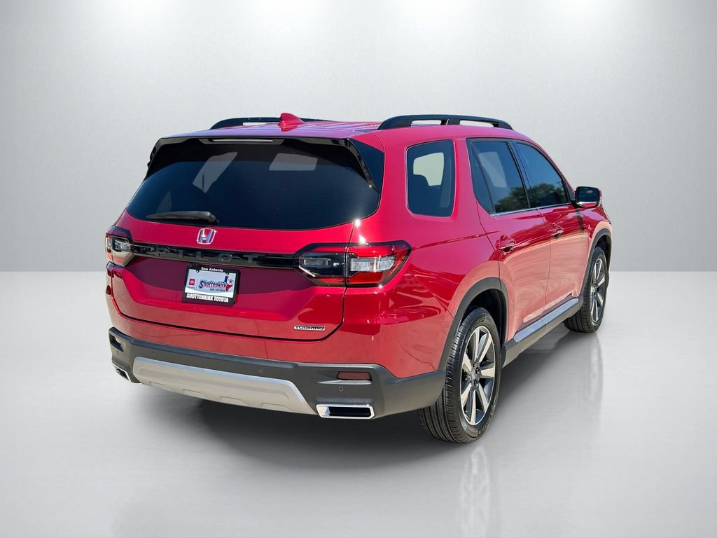 Used 2024 Honda Pilot Touring image 5