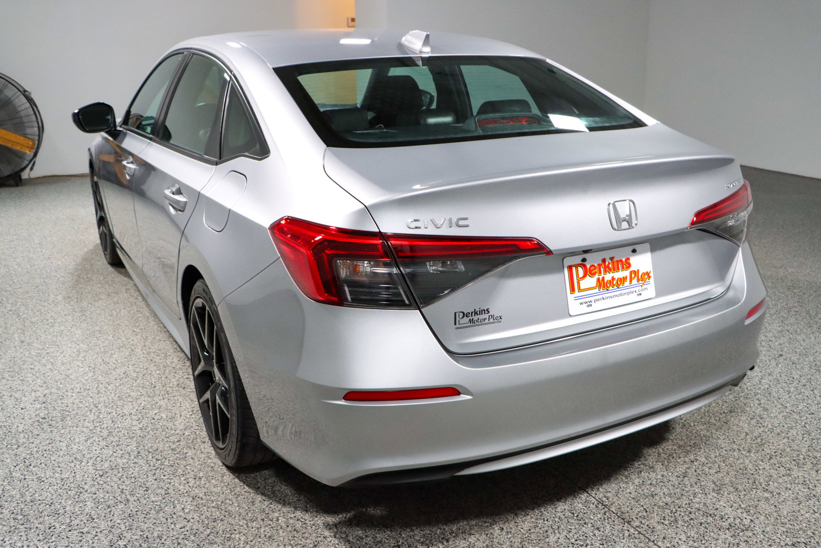 Used 2023 Honda Civic Sport image 9