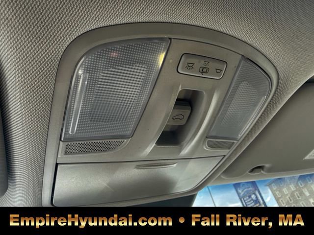 Used 2023 Hyundai Kona Limited image 28