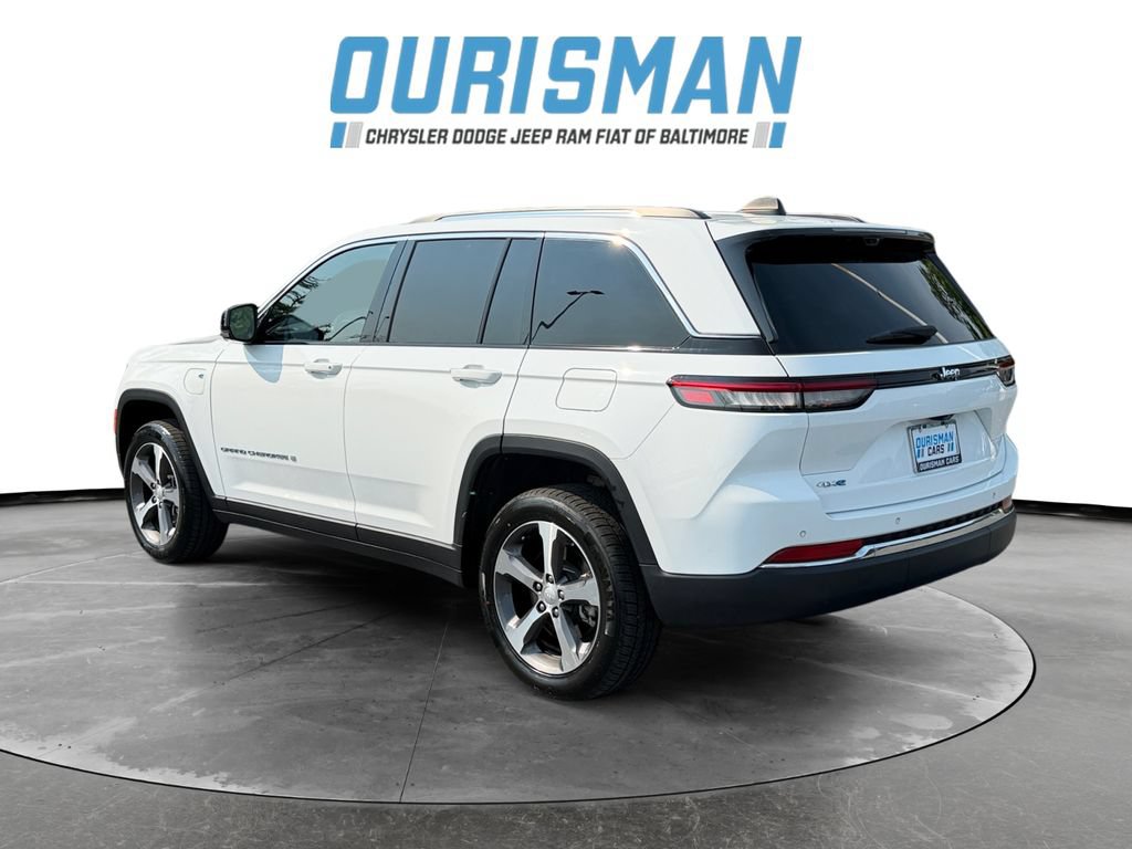 Used 2023 Jeep Grand Cherokee 4WD 4xe w/ Luxury Tech Group II image 4