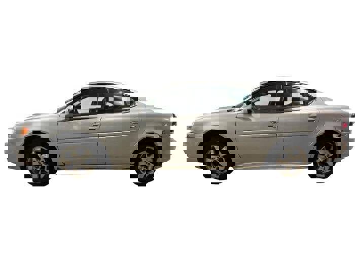 Used 2005 Pontiac Grand Prix GT w/ Leather Trim Package image 2