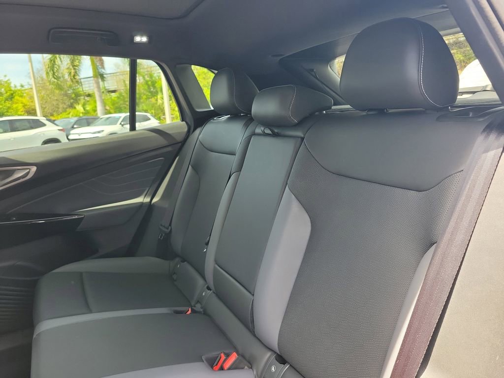 Certified 2023 Volkswagen ID.4 Pro S AWD/4WD image 11