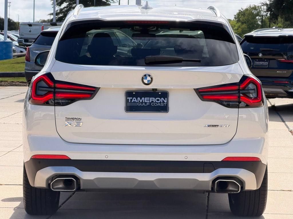 Used 2024 BMW X3 xDrive30i w/ Premium Package w/ZPA AWD/4WD image 3