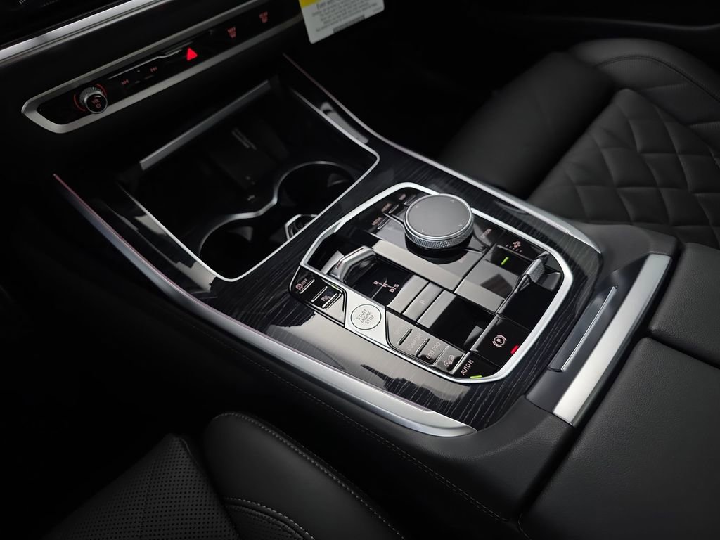 New 2027 BMW X7 xDrive40i AWD/4WD image 26