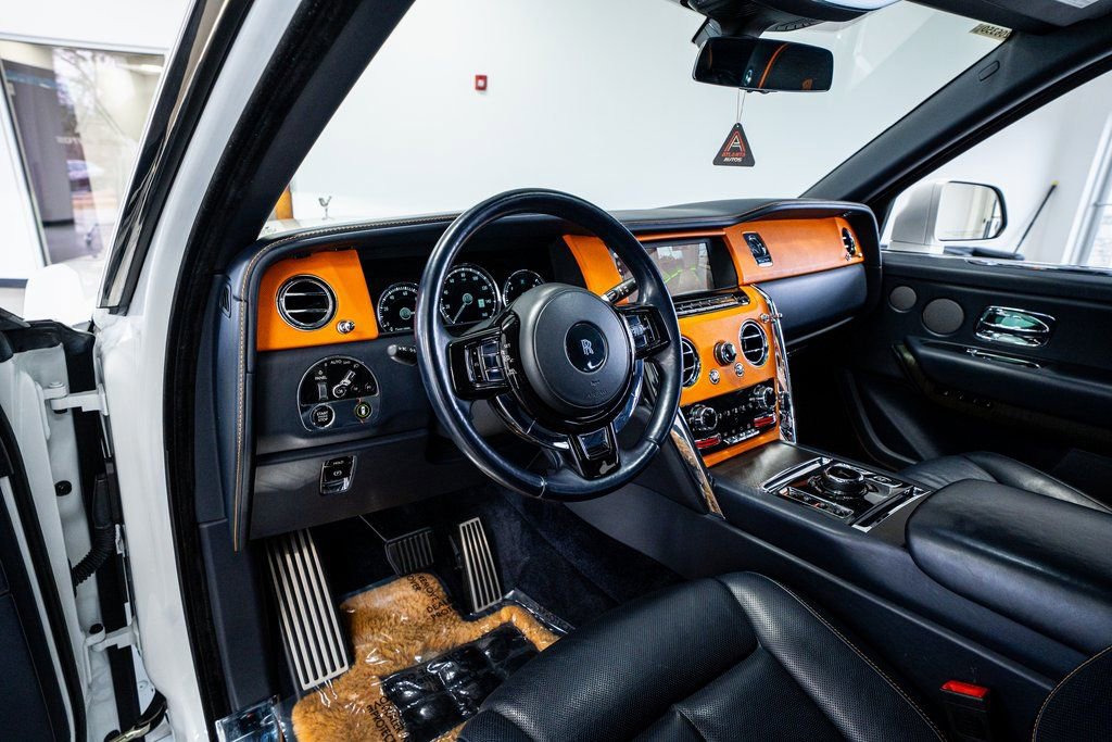 Used 2021 Rolls-Royce Cullinan AWD/4WD image 30