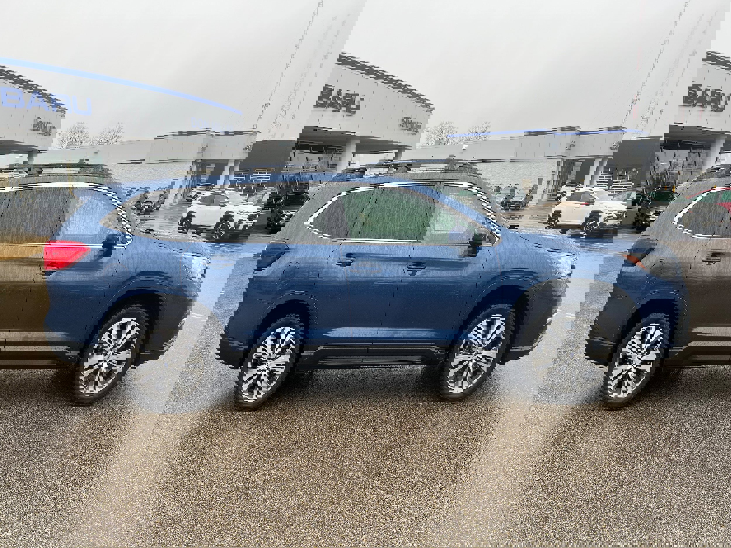 Used 2019 Subaru Ascent Premium w/ Popular Package #3 image 8