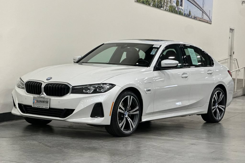 Used 2023 BMW 330e w/ Premium Package RWD image 8