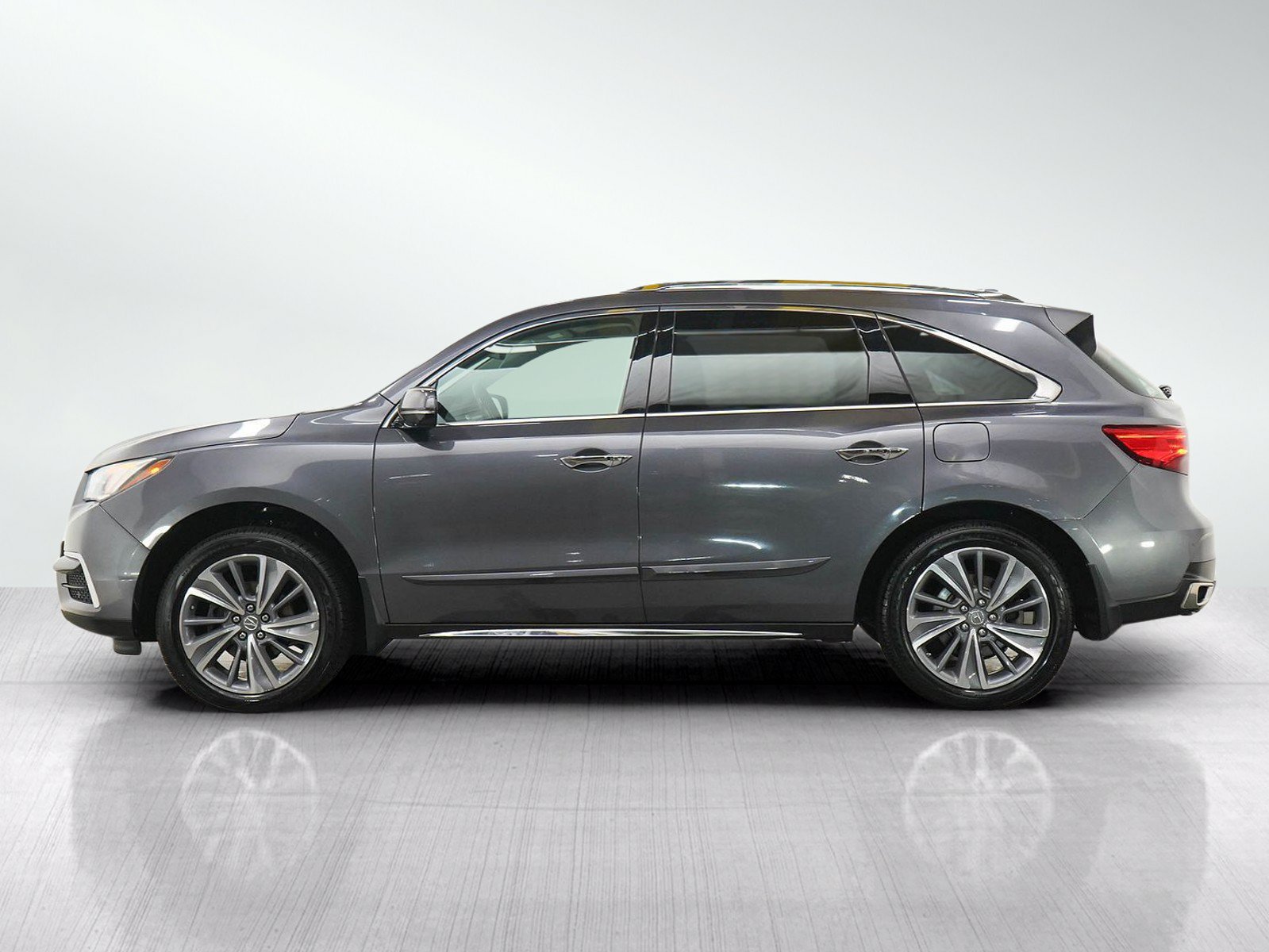 Used 2018 Acura MDX w/ Technology Package AWD/4WD image 2