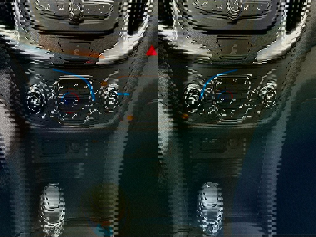 Used 2019 Chevrolet Equinox LT image 9